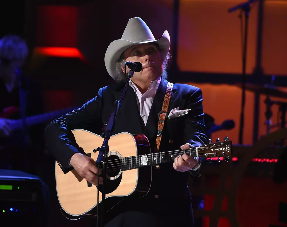 Dwight Yoakam to Play Live in San Angelo